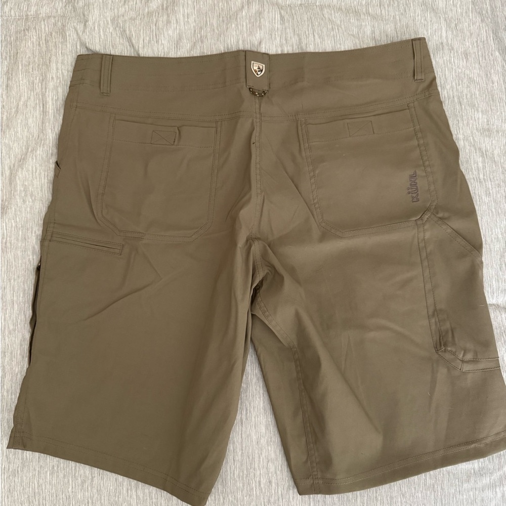 Kuhl Renegade™ Short in Khaki - Picture 7 of 9